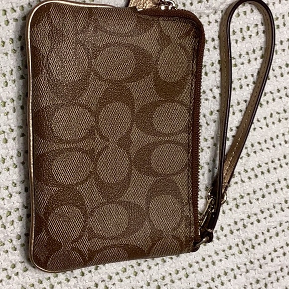 Coach Small Wristlet - Picture 4 of 4